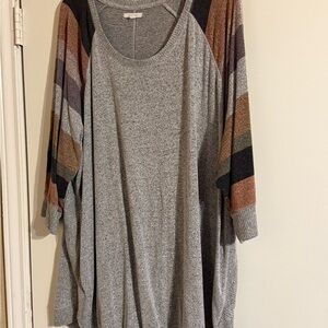 Maurices Gray and Brown Oversized Tunic with 3/4 Sleeves